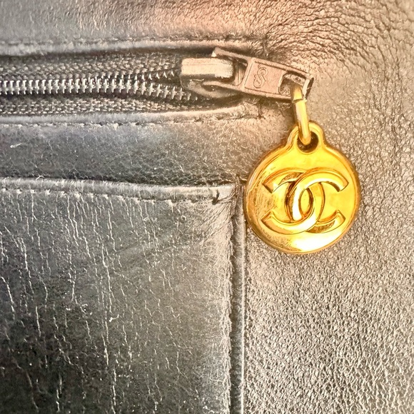 CHANEL Quilted CC Chain 2way Hand Bag Black Patent Leather size 13x10x4.2 - Picture 9 of 17